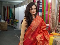 Jyotii Sethi Inaugurates Silk India Expo